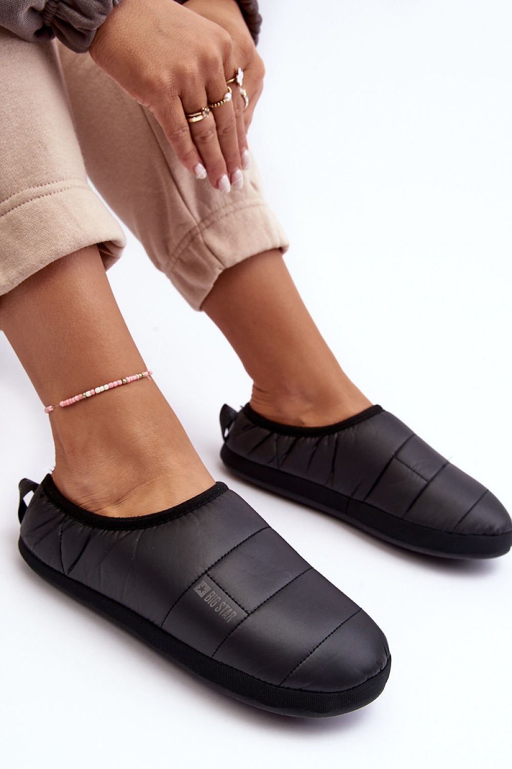  Slippers model 188672 Step in style 