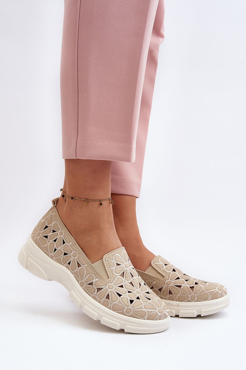  Half shoes model 193135 Step in style 