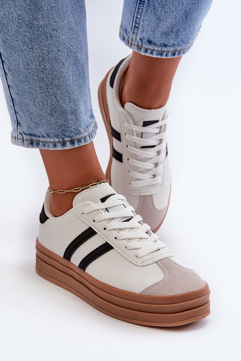  Sportliche Schuhe auf Plattform model 198511 Step in style 