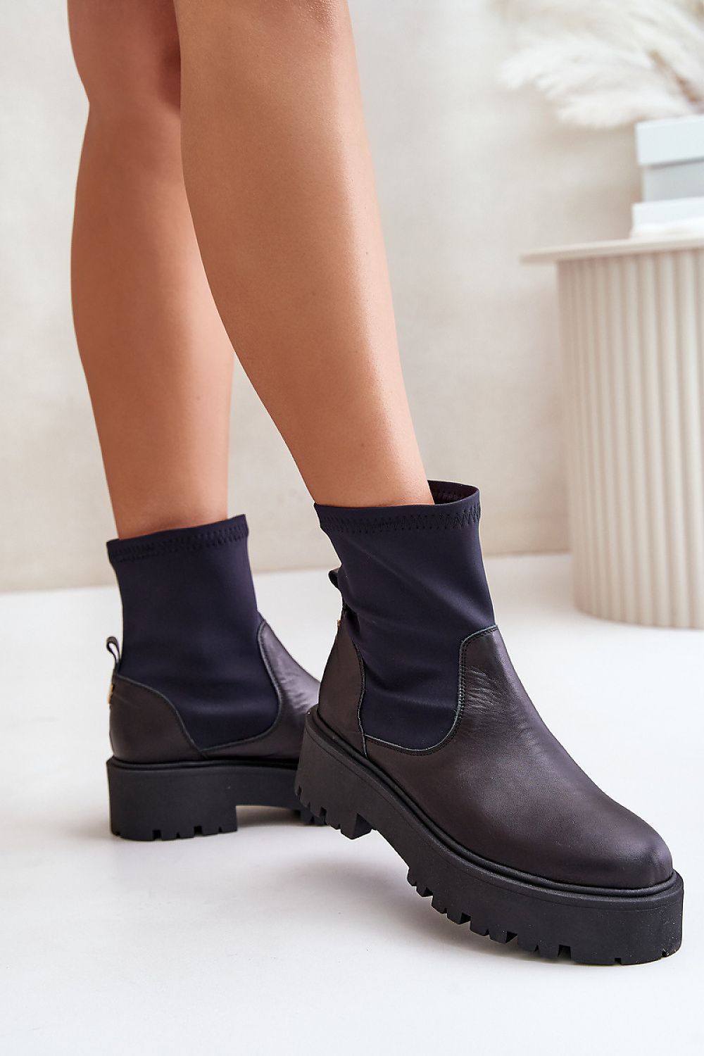  Boots model 201001 Step in style 
