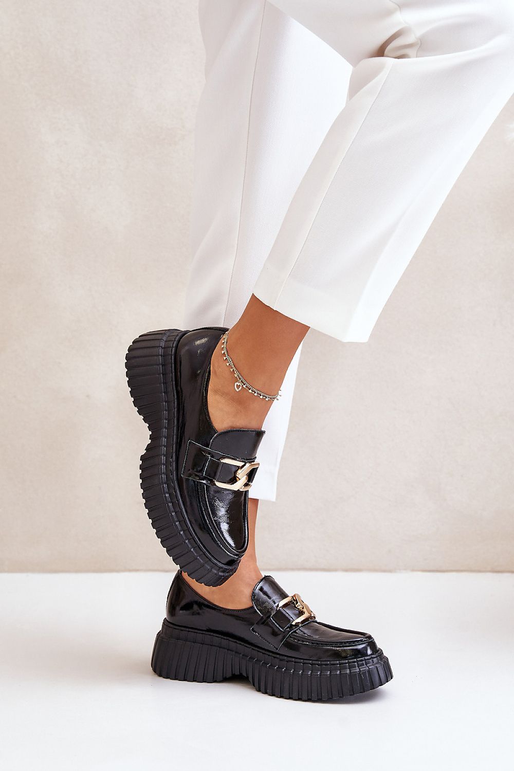  Platform shoes model 201139 Step in style 