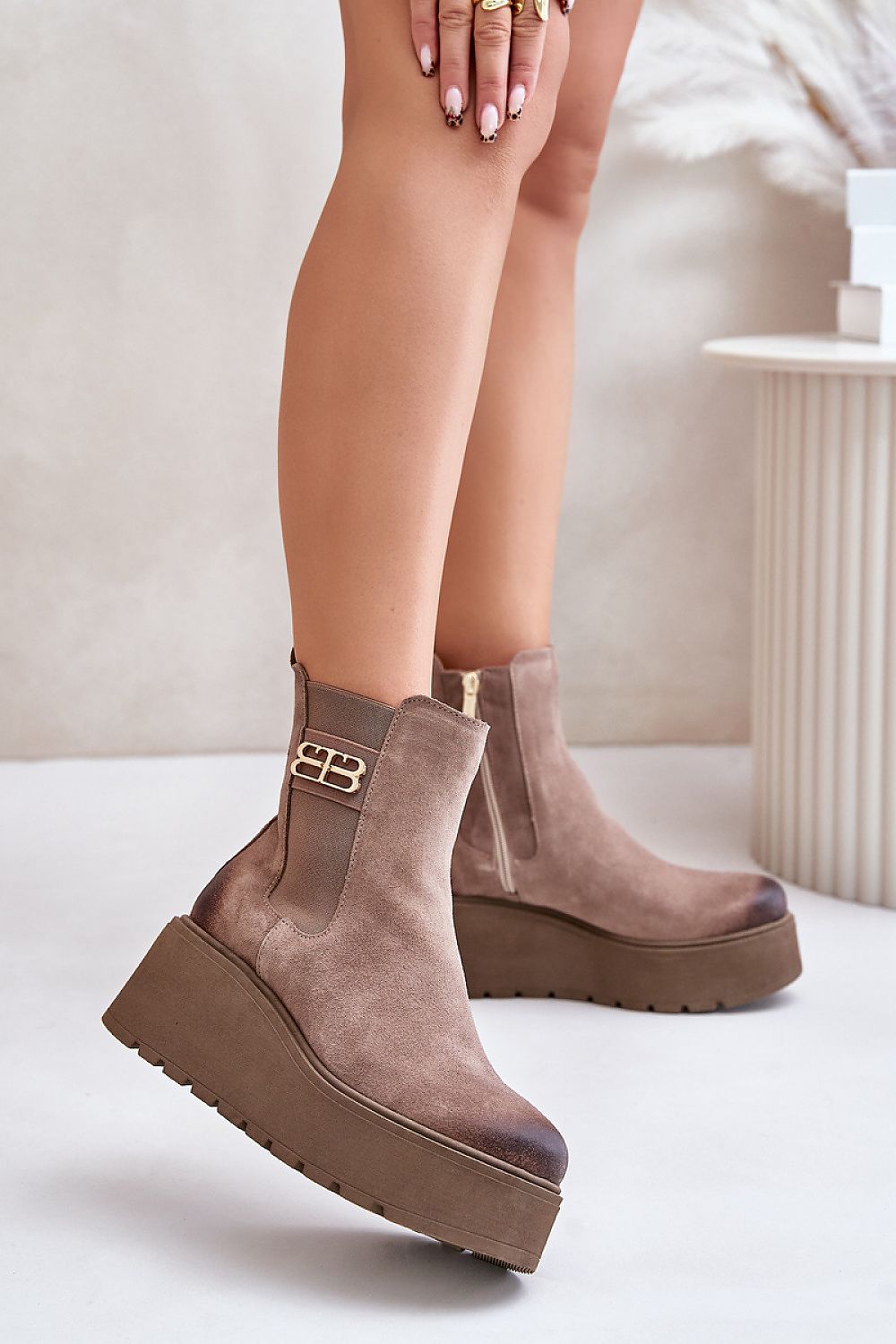  Buskin boots model 201181 Step in style 