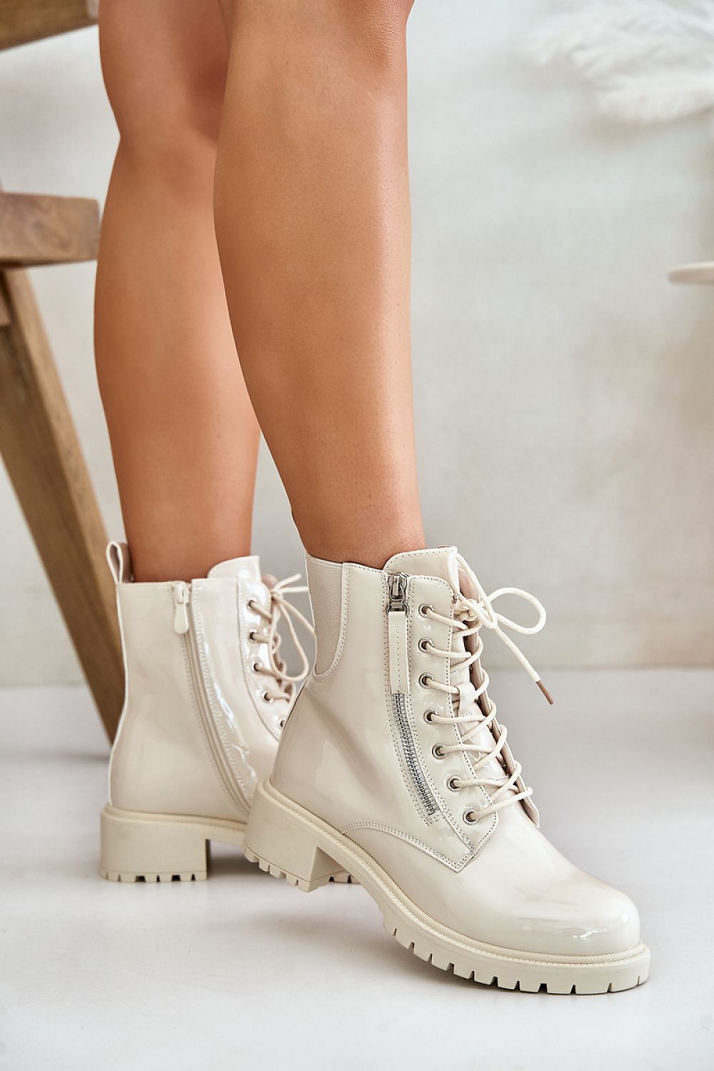  Boot model 201903 Step in style 