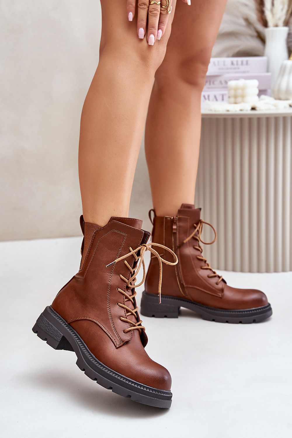  Boot model 202123 Step in style 