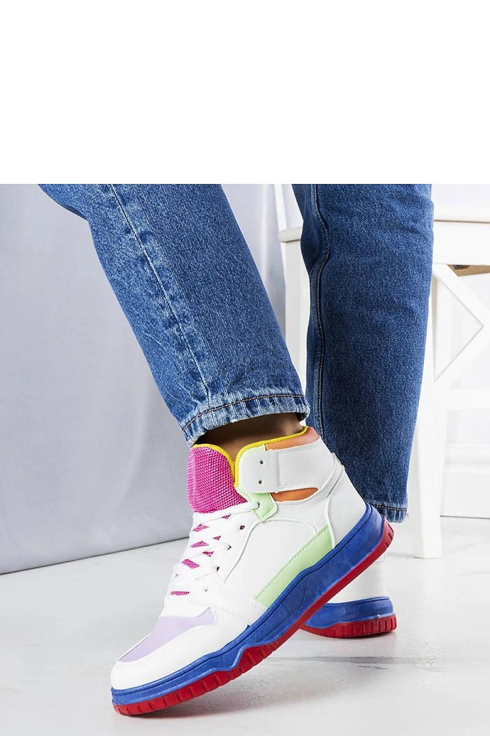  Sport Shoes model 208017 Solea 