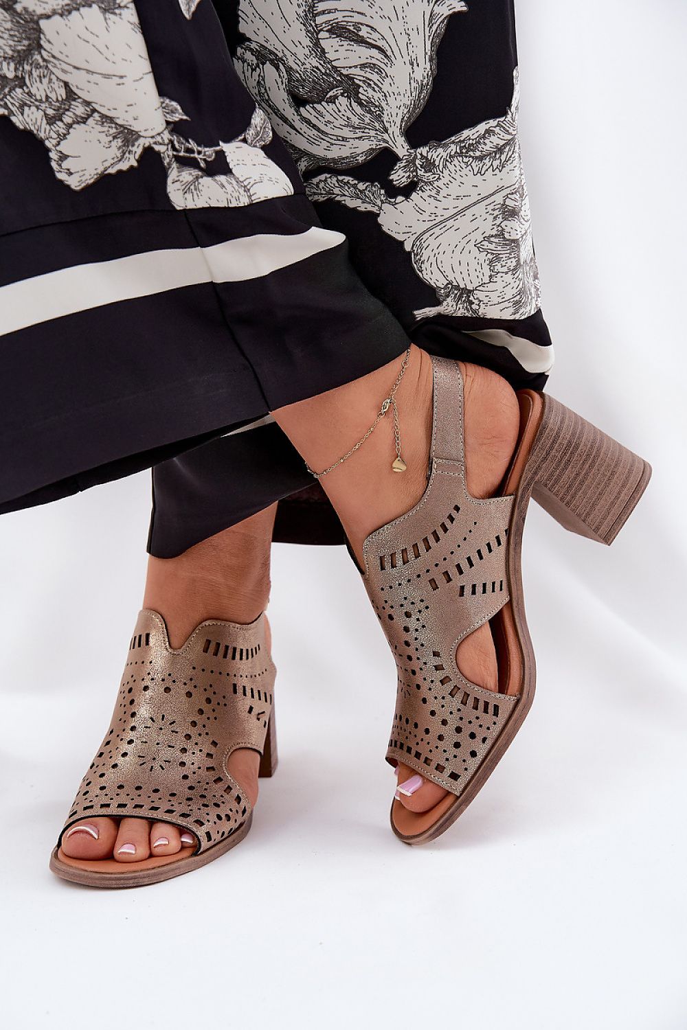  Heel sandals model 211364 Step in style 