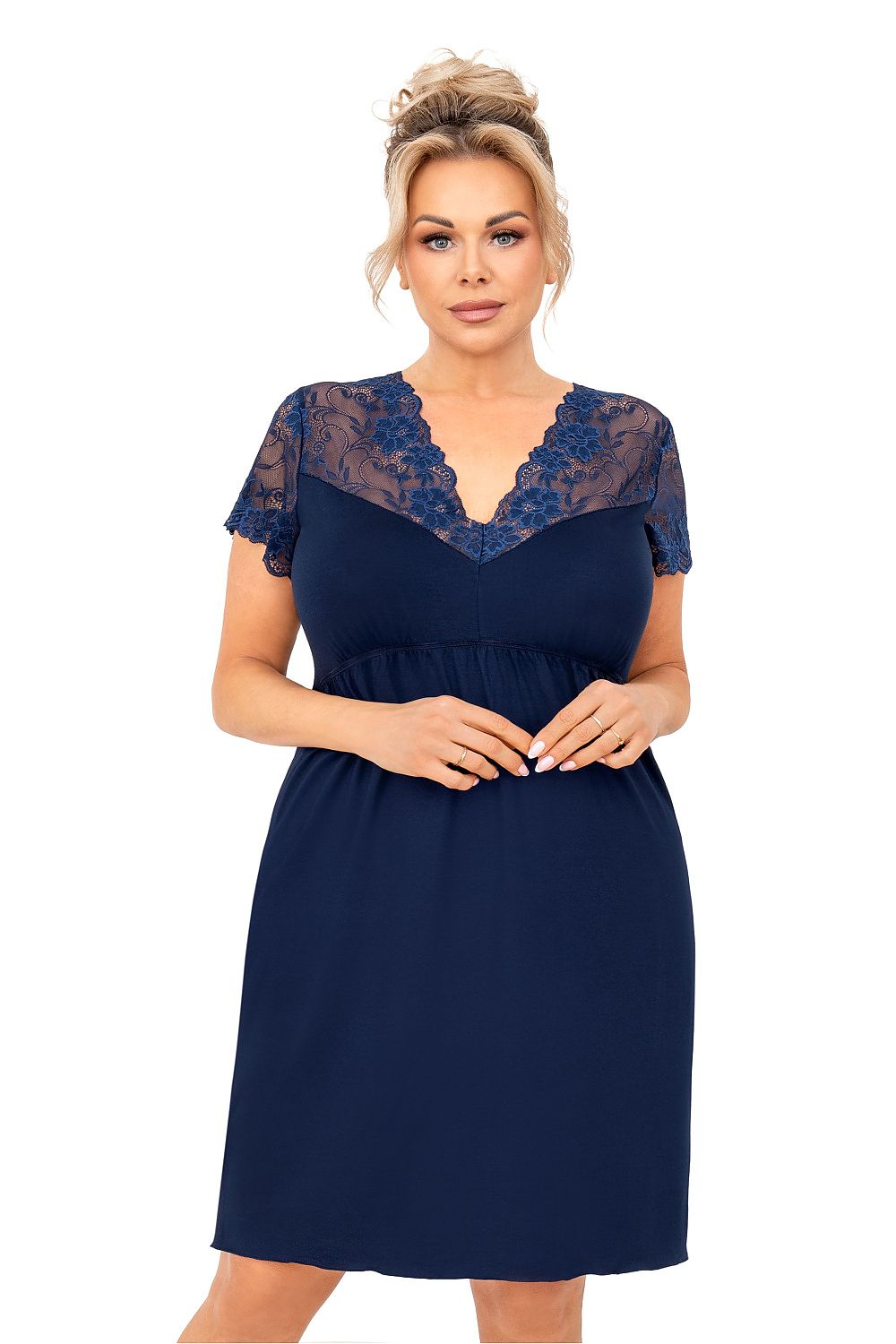  Nachthemden in großen Größen model 213328 Donna 