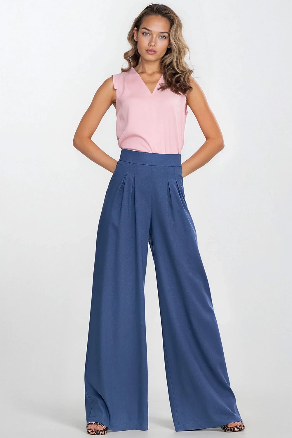  Blouse model 213983 Nife 