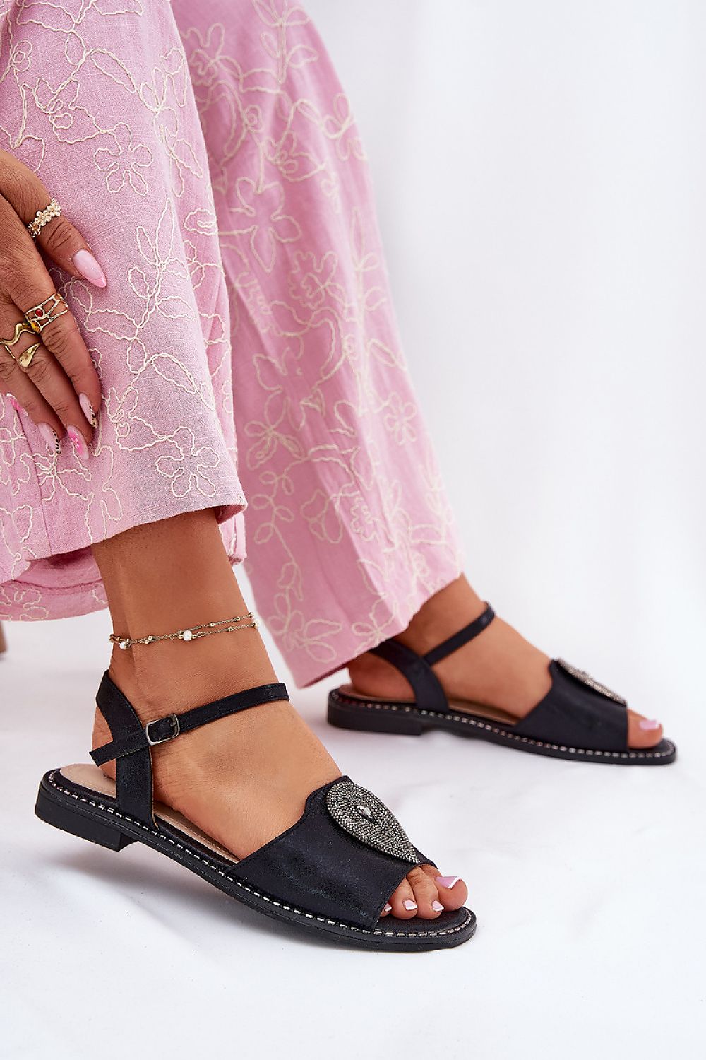  Sandals model 215348 Step in style 