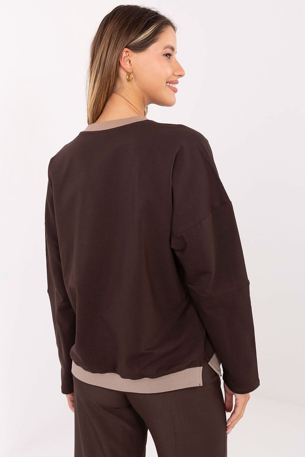  Sweatshirt model 219439 Relevance 