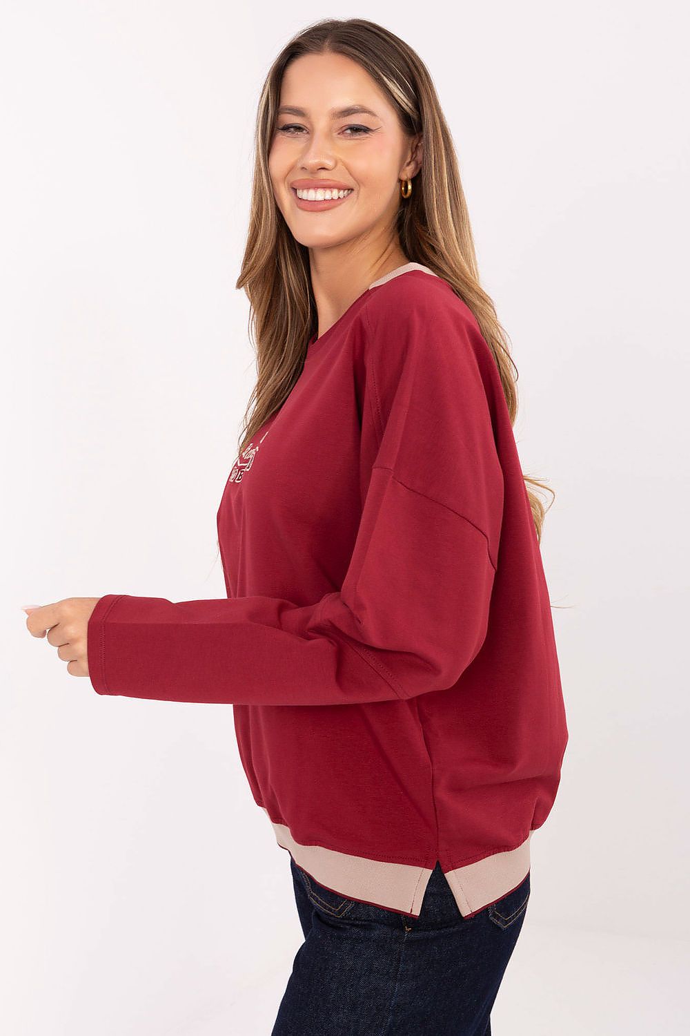  Sweatshirt model 219440 Relevance 