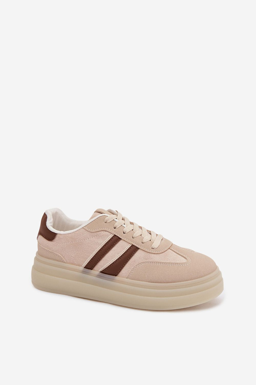  Sportliche Schuhe auf Plattform model 224408 Step in style 
