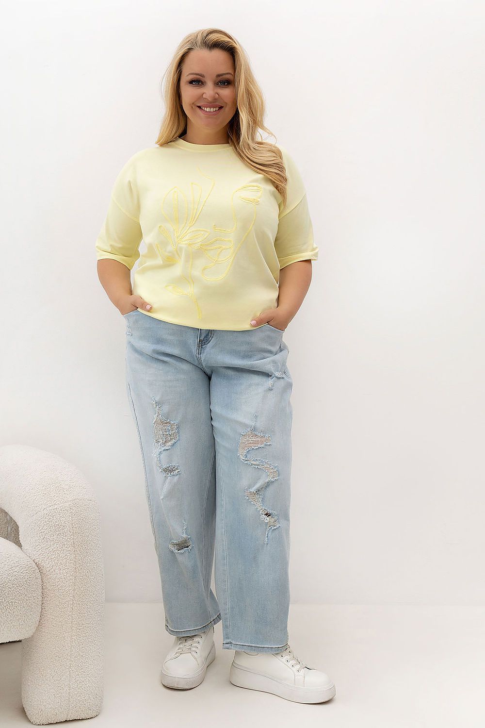  Plus-Size T-shirt model 230452 Relevance 