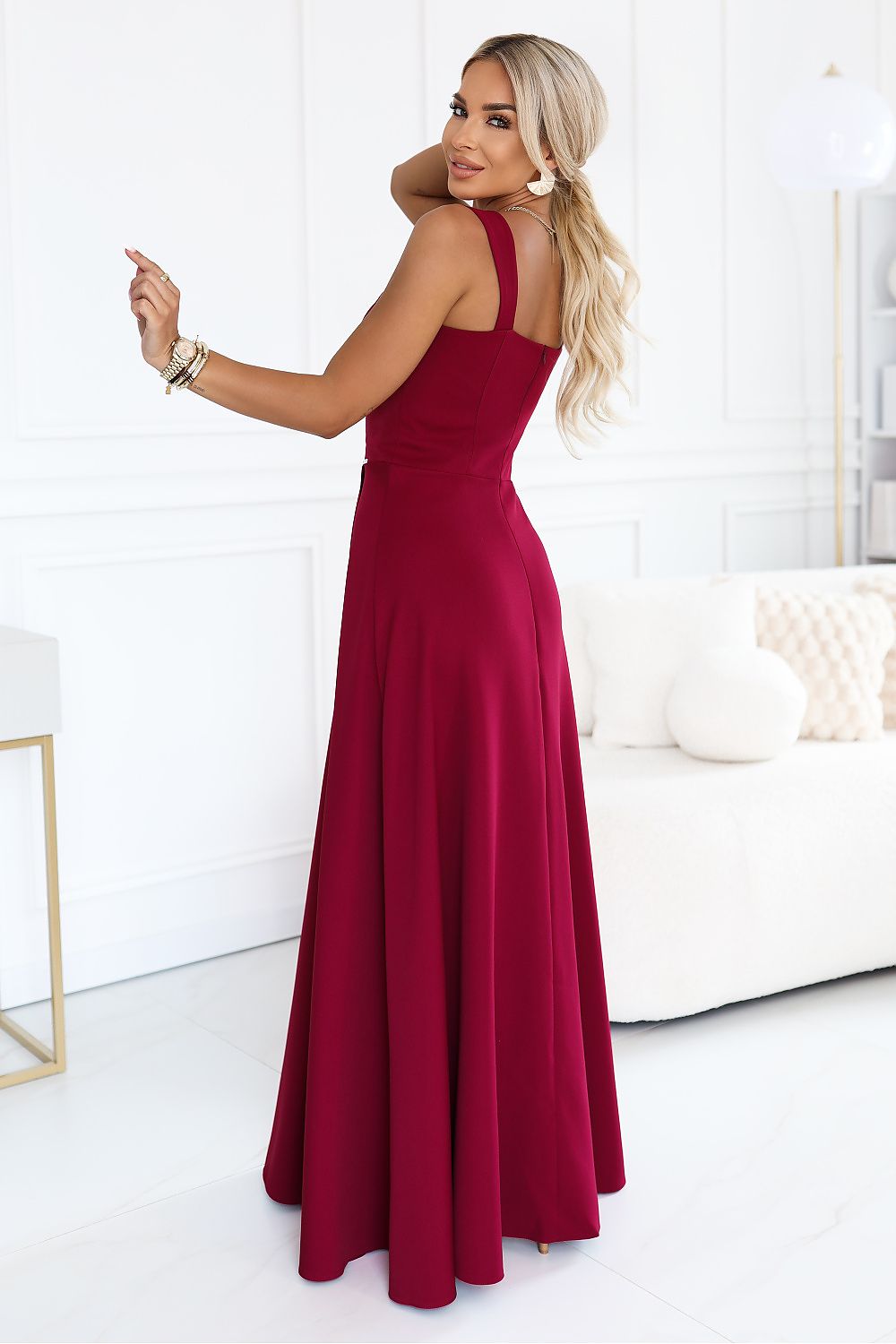  Langes Kleid model 231224 Numoco 
