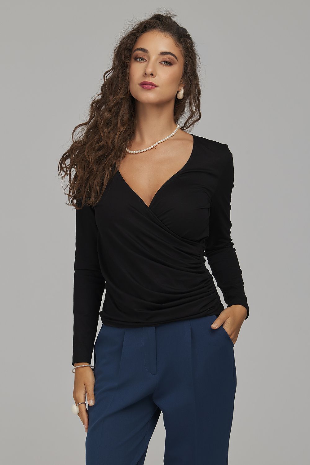  Bluse model 231670 Nife 