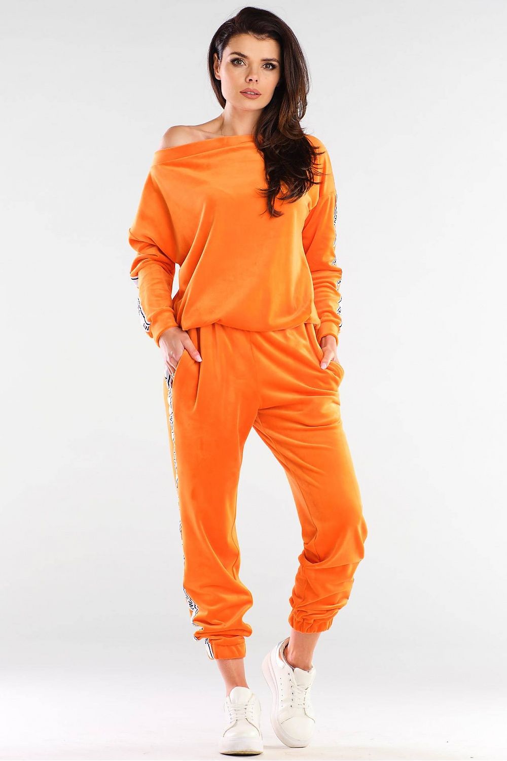 Sportanzug Hosen model 154804 awama 