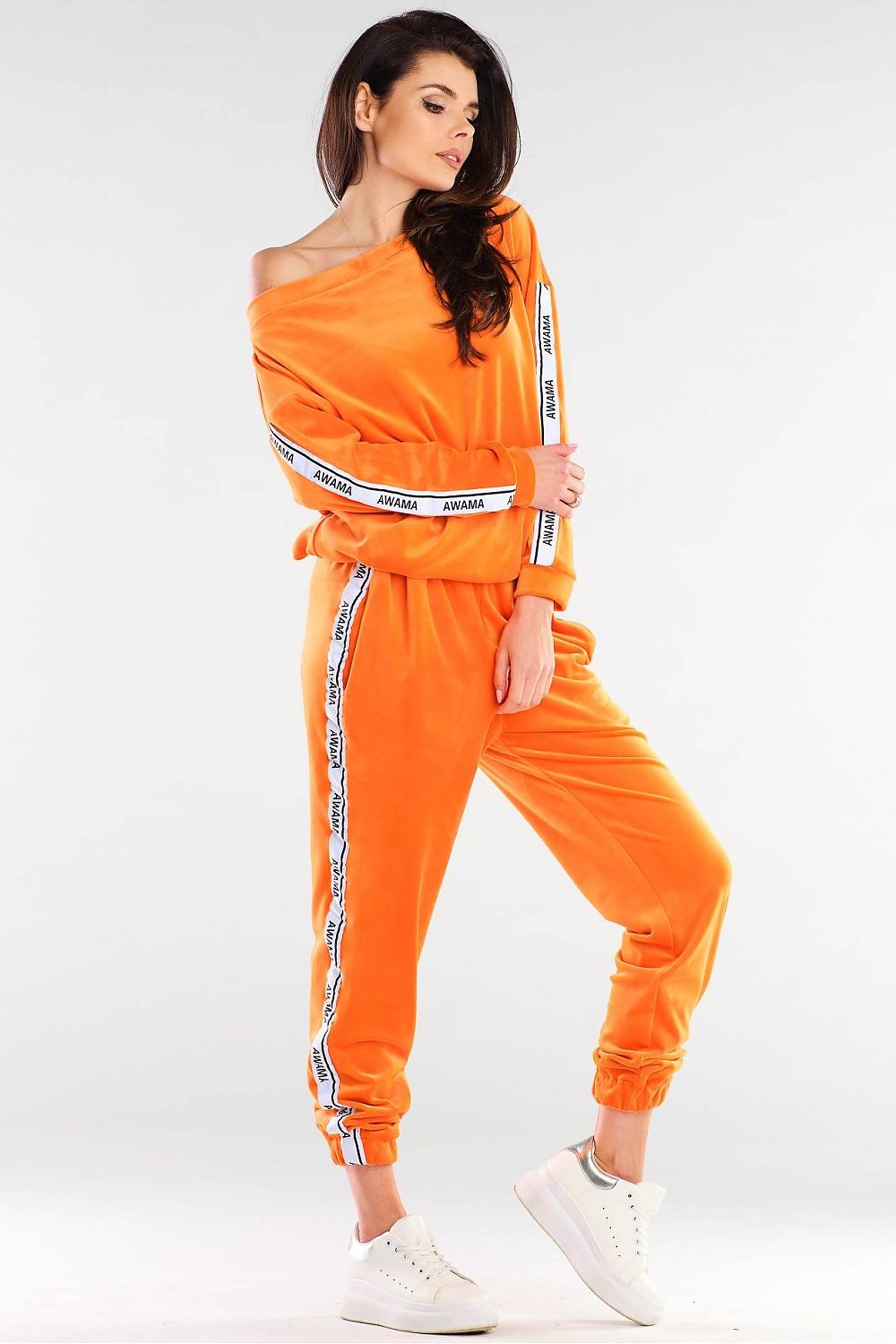 Sportanzug Hosen model 154804 awama 