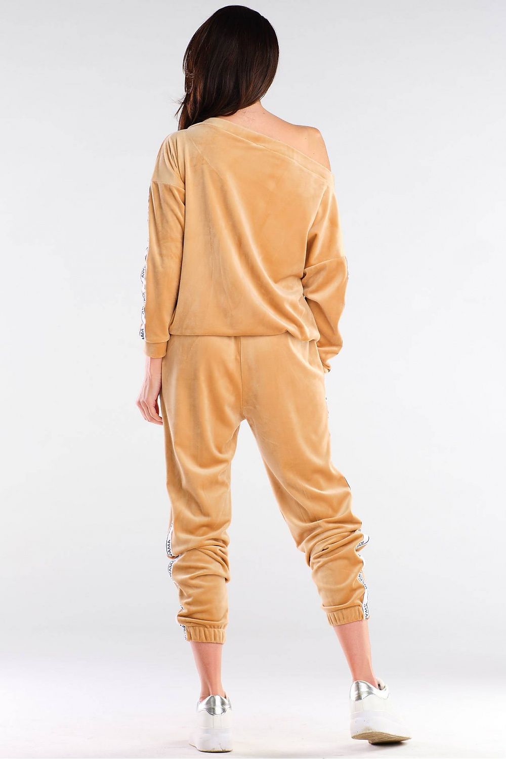  Sportanzug Hosen model 154805 awama 