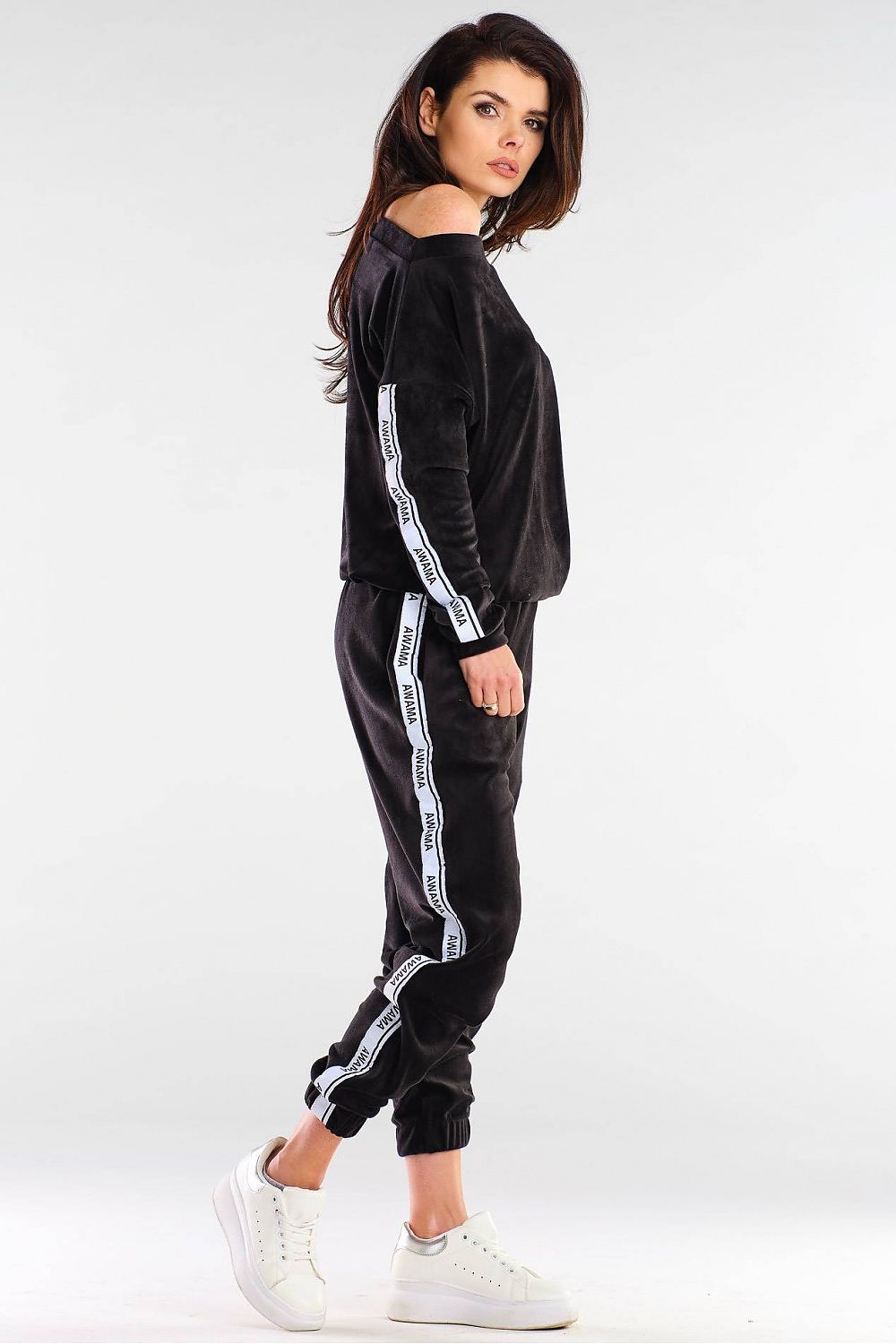  Sportanzug Hosen model 154806 awama 