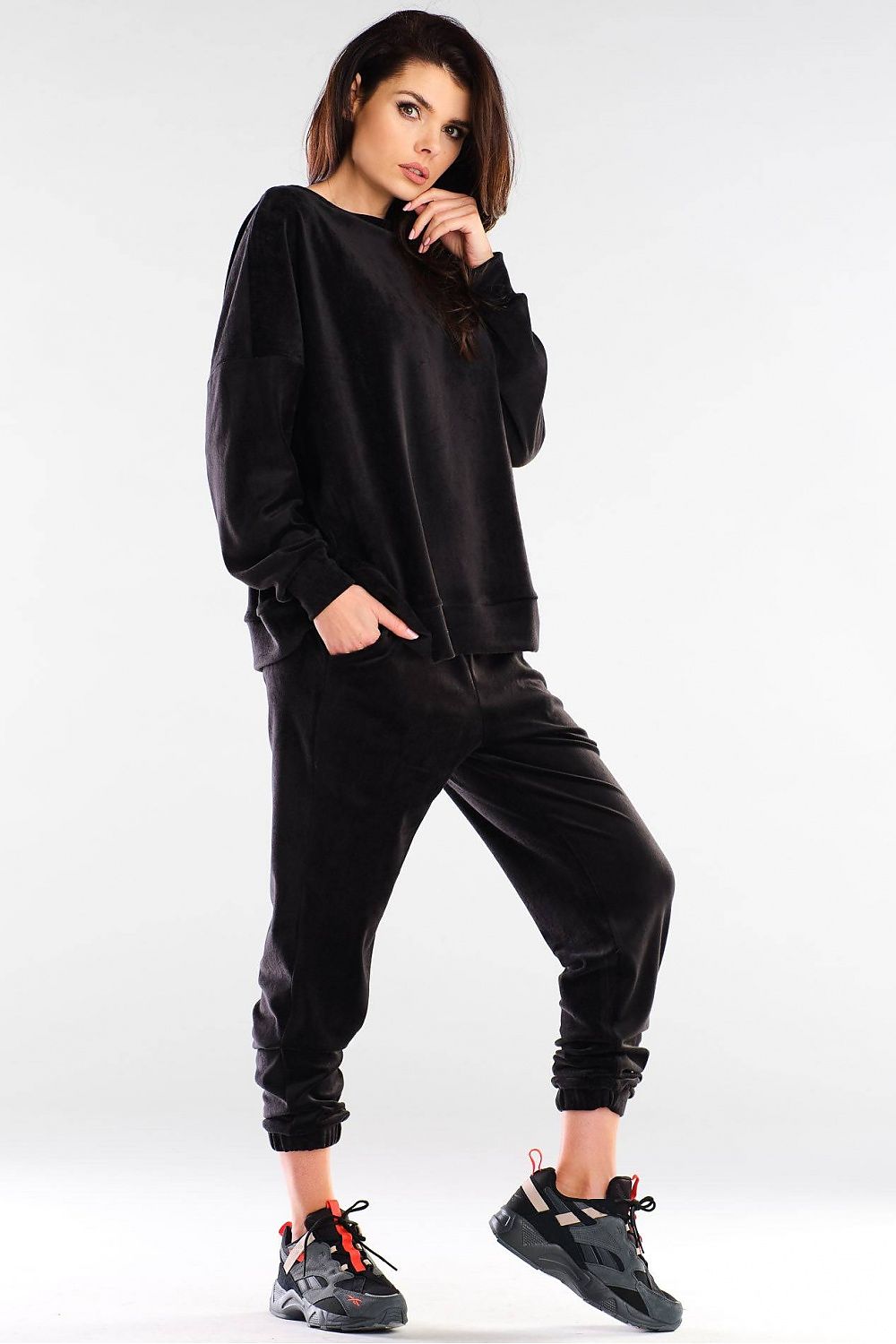  Sportanzug Hosen model 155473 awama 